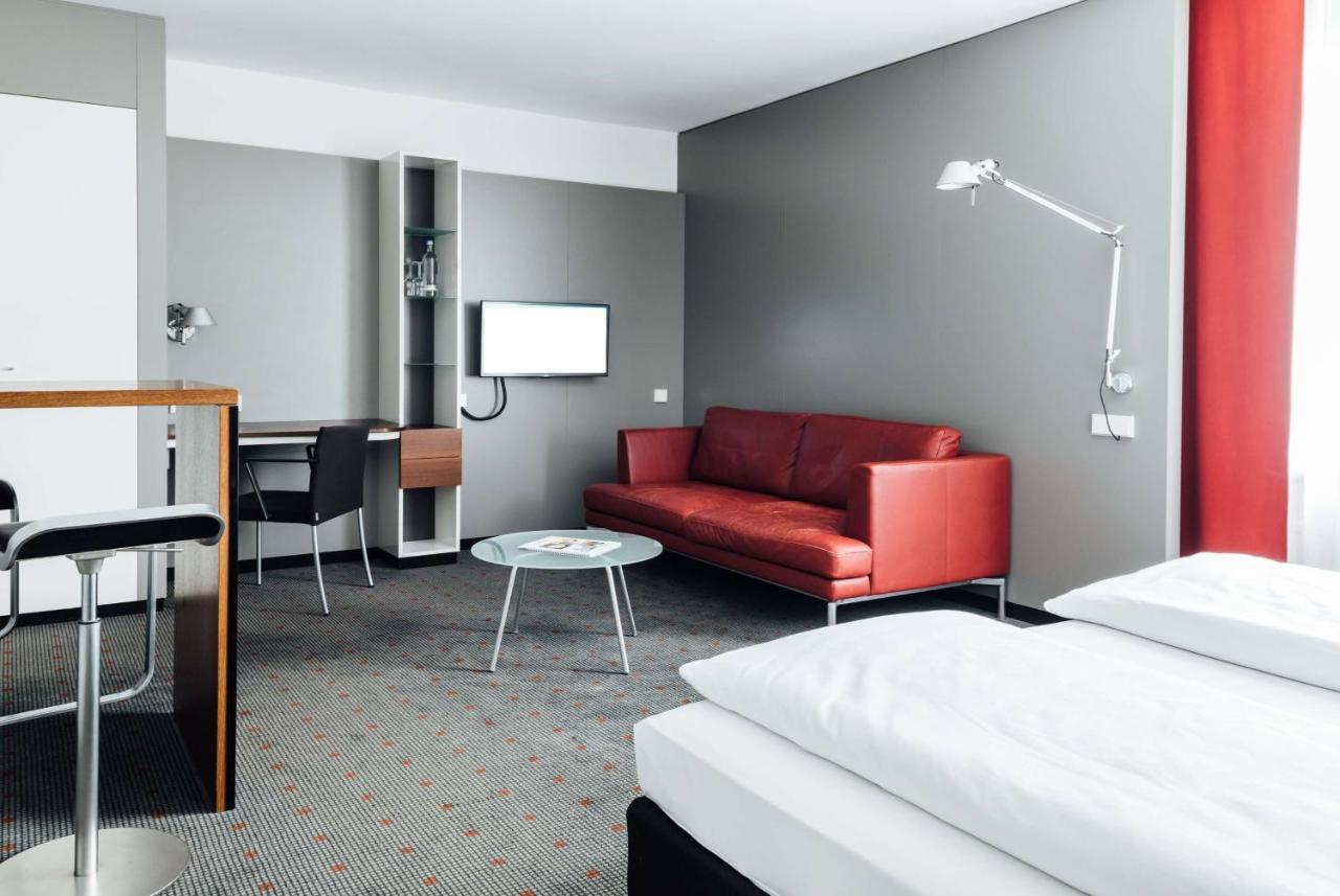 Vienna House Easy By Wyndham Stuttgart Hotel Bagian luar foto